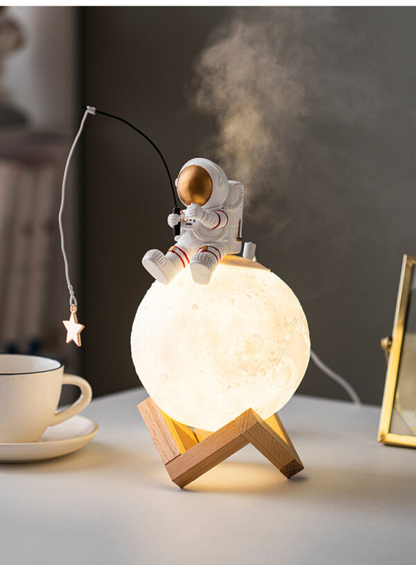 Astronaut Figurines Home Decoration Resin Space Man Miniature Night Light Humidifier Cold Fog Machine Accessories - Image 3